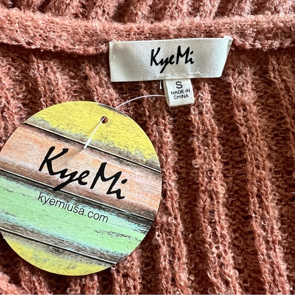 Burnt Orange Bohemian Sweater - Picture 7 of 9